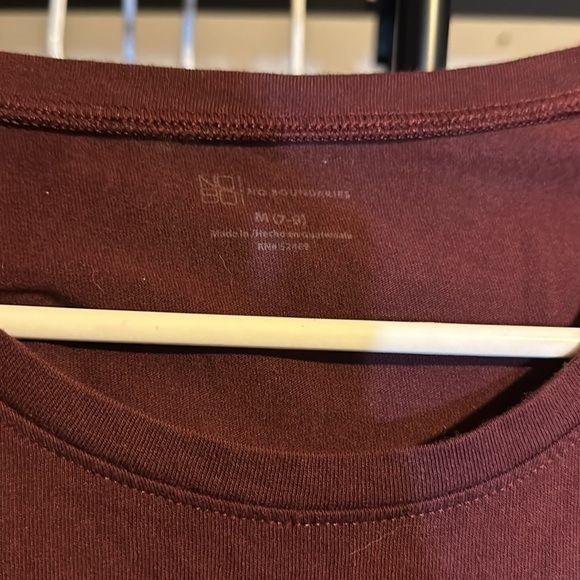 Maroon No Boundaries long sleeve - Picture 2 of 2